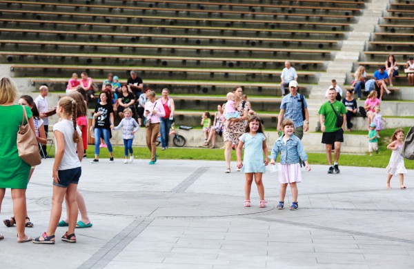 Joninių slėnyje – vaikų ir tėvų susibūrimas