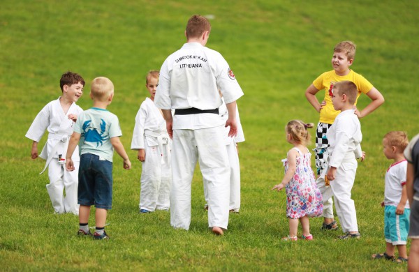Joninių slėnyje – vaikų ir tėvų susibūrimas