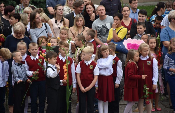Jonavos mokyklos pasitiko Rugsėjo 1-ąją
