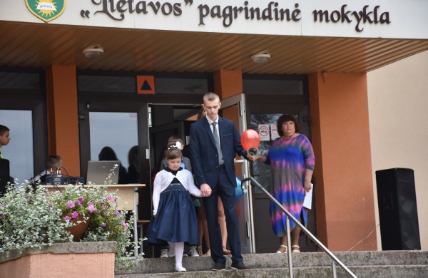 Jonavos mokyklos pasitiko Rugsėjo 1-ąją
