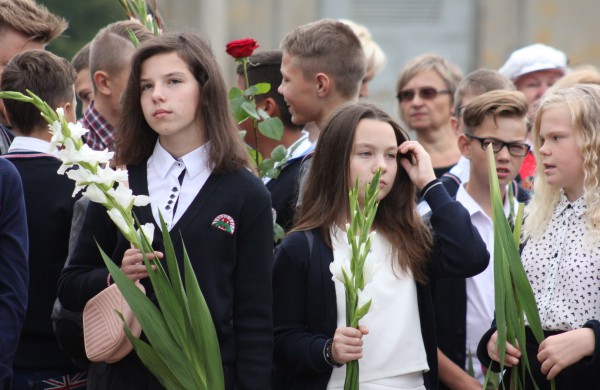 Jonavos mokyklos pasitiko Rugsėjo 1-ąją