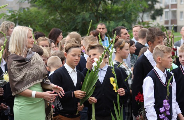 Jonavos mokyklos pasitiko Rugsėjo 1-ąją