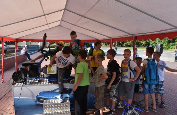 Ralio „Aplink Lietuvą“ dalyviai užsuko ir į Jonavą