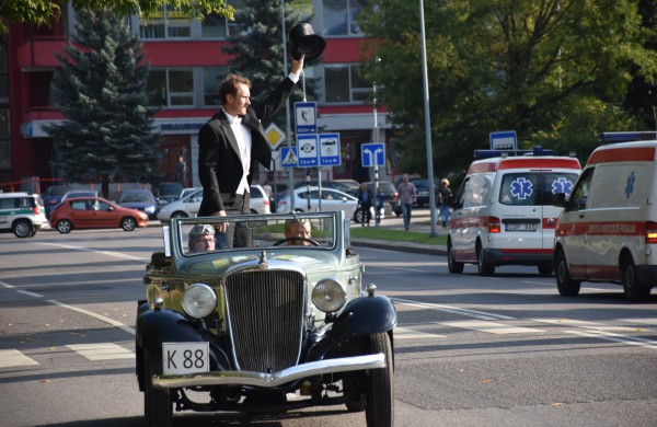 Ralio „Aplink Lietuvą“ dalyviai užsuko ir į Jonavą
