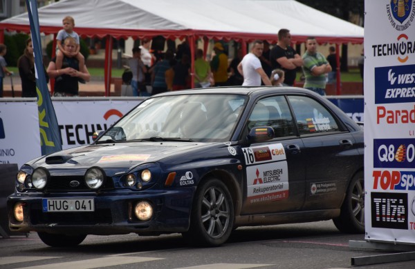 Ralio „Aplink Lietuvą“ dalyviai užsuko ir į Jonavą