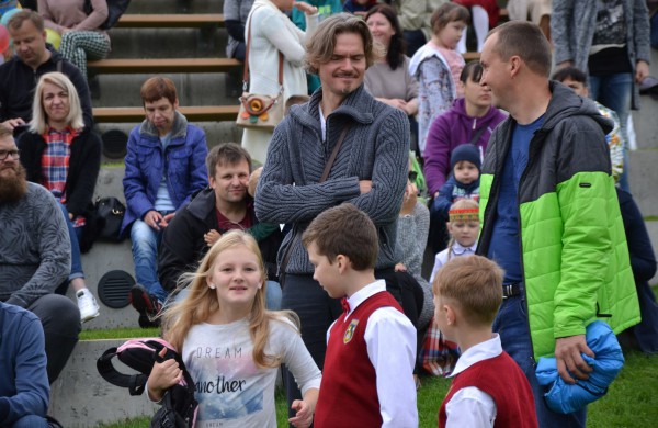 Prie akcijos „Už saugią Lietuvą“ Jonavoje prisijungė Martynas Starkus ir Simona Bandita