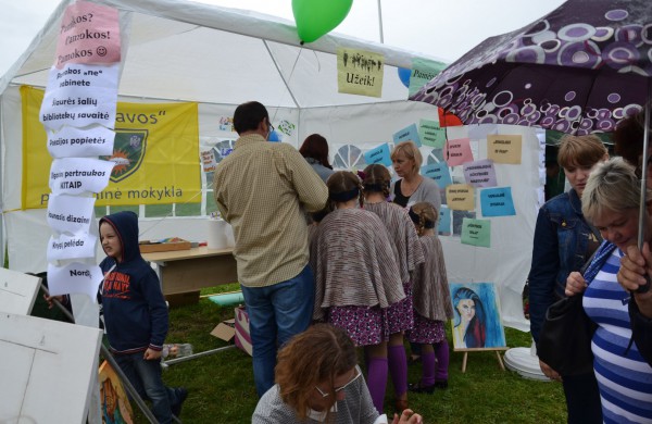 Prie akcijos „Už saugią Lietuvą“ Jonavoje prisijungė Martynas Starkus ir Simona Bandita