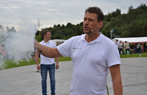 Prie akcijos „Už saugią Lietuvą“ Jonavoje prisijungė Martynas Starkus ir Simona Bandita