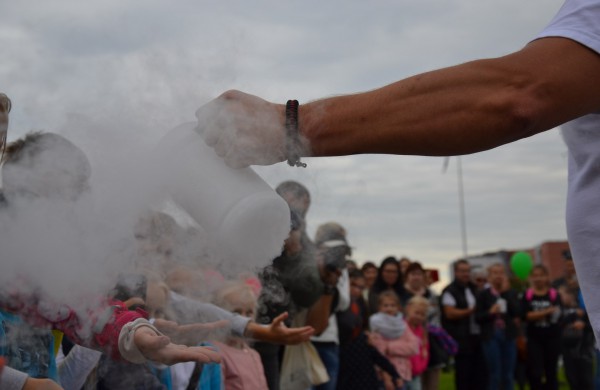 Prie akcijos „Už saugią Lietuvą“ Jonavoje prisijungė Martynas Starkus ir Simona Bandita