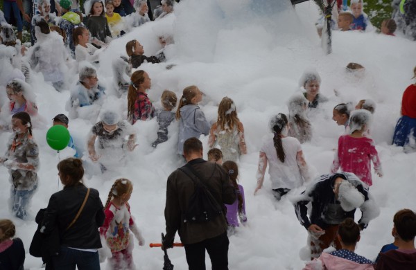 Prie akcijos „Už saugią Lietuvą“ Jonavoje prisijungė Martynas Starkus ir Simona Bandita