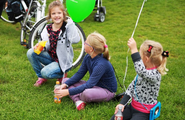 Prie akcijos „Už saugią Lietuvą“ Jonavoje prisijungė Martynas Starkus ir Simona Bandita