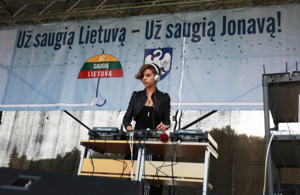 Prie akcijos „Už saugią Lietuvą“ Jonavoje prisijungė Martynas Starkus ir Simona Bandita