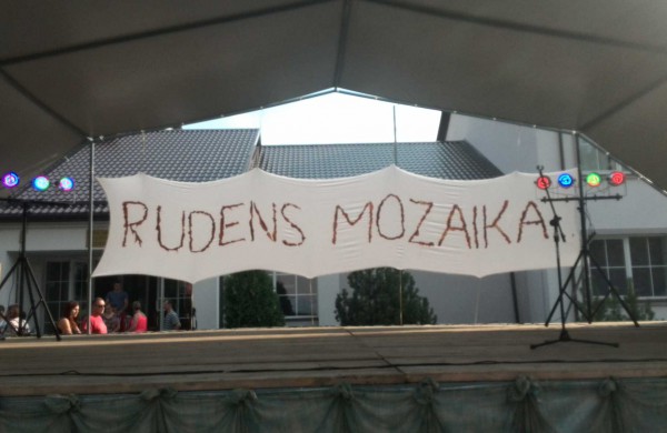 Šventė “Rudens mozaika” dar labiau suartina Šveicarijos bendruomenę