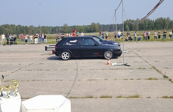 Ruklos aerodrome – automobilių lenktynės