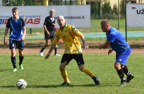 Rajono pirmenybėse – dvejos nulinės lygiosios