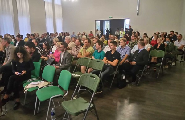 Jonaviečiai pademonstravo, kad nėra apolitiški, domisi rinkimais ir nori žinoti ką renka