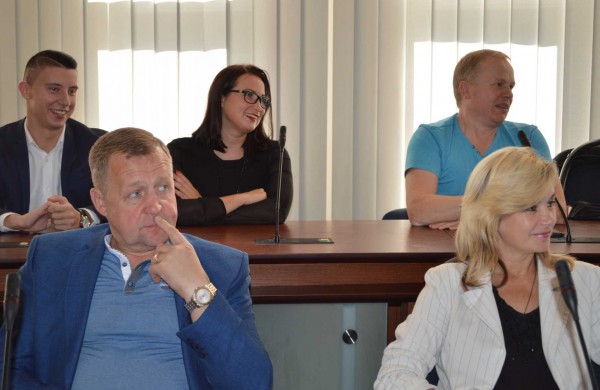 Mero M. Sinkevičiaus ir VSB padėkos partneriams už pagalbą organizuojant Sveikatos stiprinimo užsiėmimų maratoną Joninių slėnyje