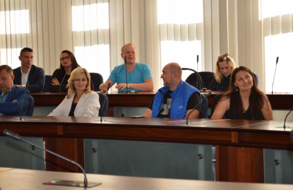 Mero M. Sinkevičiaus ir VSB padėkos partneriams už pagalbą organizuojant Sveikatos stiprinimo užsiėmimų maratoną Joninių slėnyje