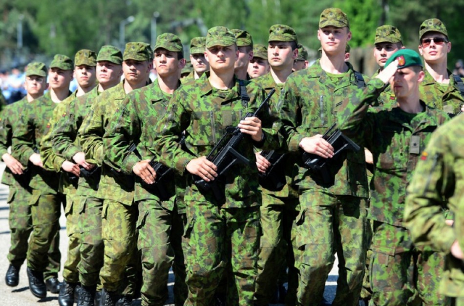 Kauno regione stabdomas privalomas šaukimas, savanoriais į šauktinius kviečiami registruotis ir toliau