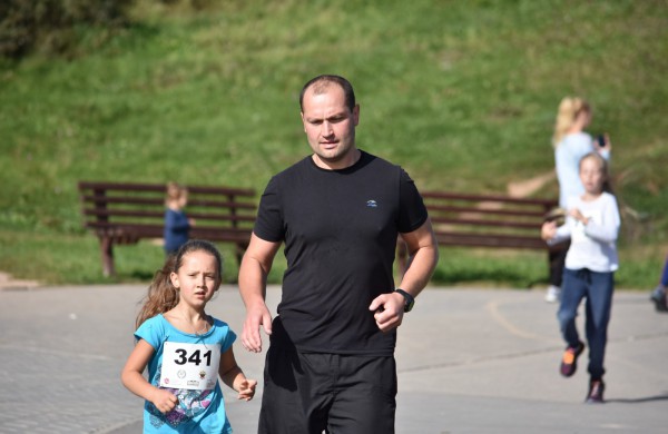 Bėgikai rudens varžyboms vėl rinkosi Jonavoje 