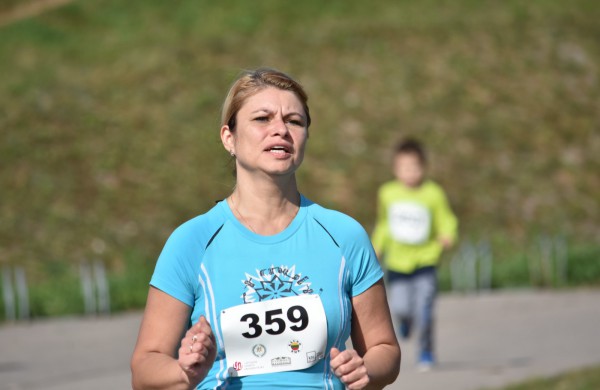 Bėgikai rudens varžyboms vėl rinkosi Jonavoje 