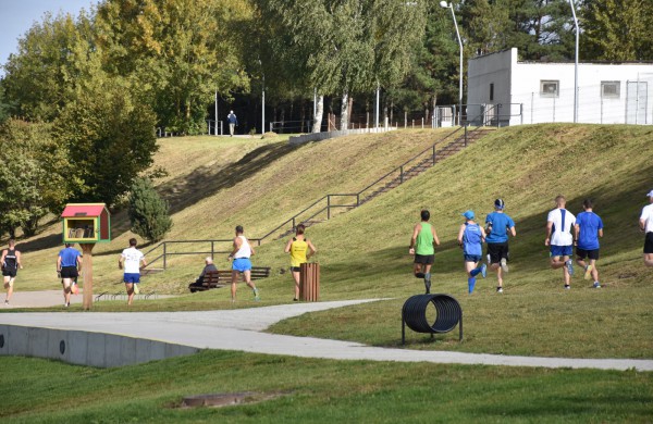 Bėgikai rudens varžyboms vėl rinkosi Jonavoje 