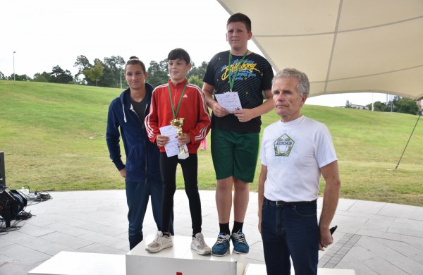 Bėgikai rudens varžyboms vėl rinkosi Jonavoje 