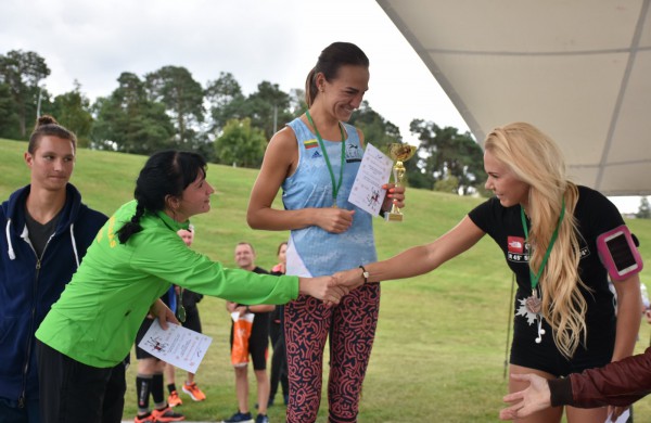 Bėgikai rudens varžyboms vėl rinkosi Jonavoje 