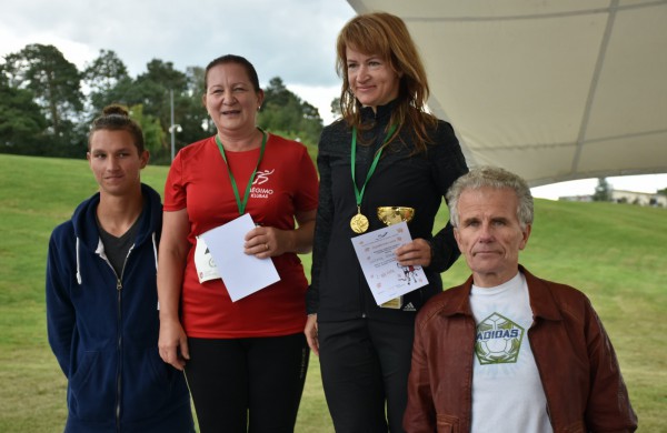 Bėgikai rudens varžyboms vėl rinkosi Jonavoje 