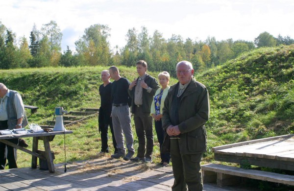 Jonavos medžiotojai paminėjo šv. Huberto dieną