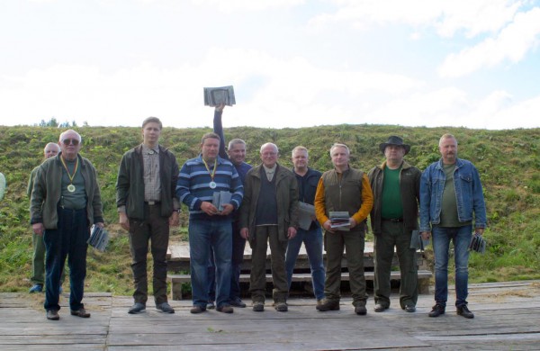 Jonavos medžiotojai paminėjo šv. Huberto dieną