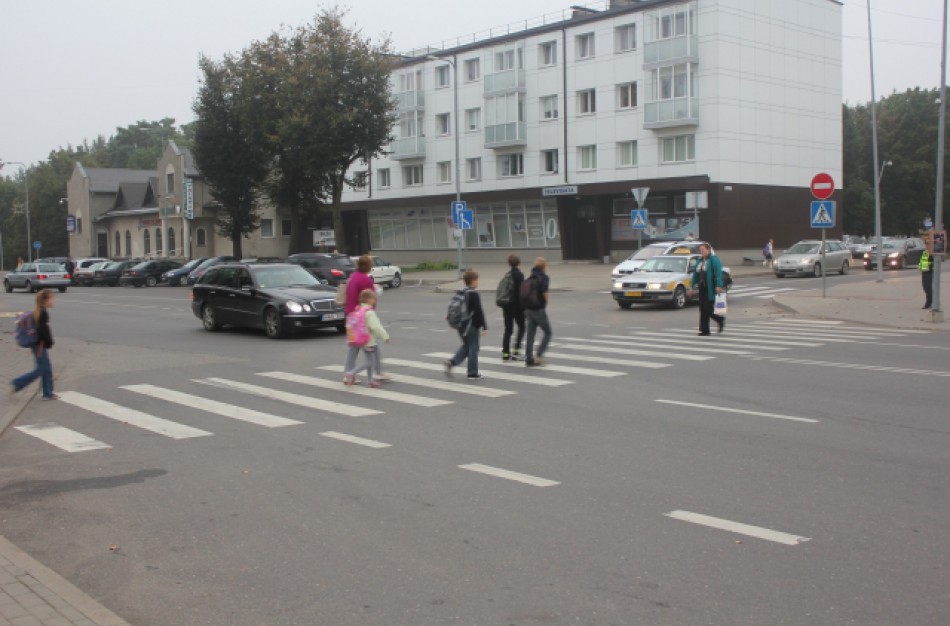 Prie perėjų policijos pareigūnai budės dvi savaites