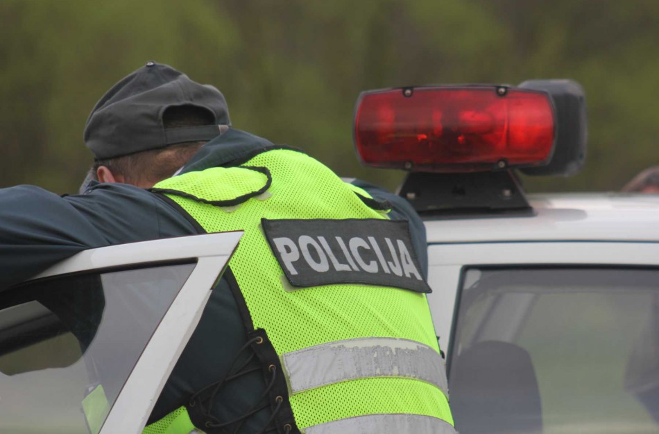 Draudimo išmokos negavęs vairuotojas: „Net ir tada, kada avarijos aplinkybės aiškios, kvieskite policiją“