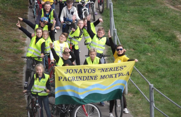Dienos be automobilio nugalėtojai – J.Ralio gimnazija