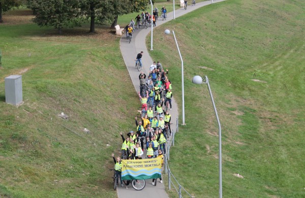 Dienos be automobilio nugalėtojai – J.Ralio gimnazija