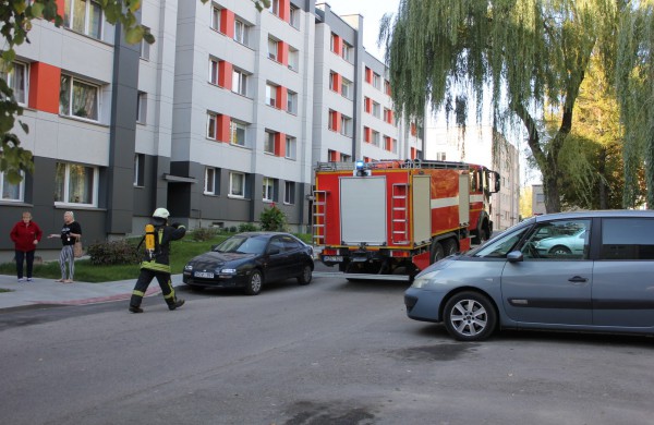 Šeimininkas – į parduotuvę, į namus – ugniagesiai