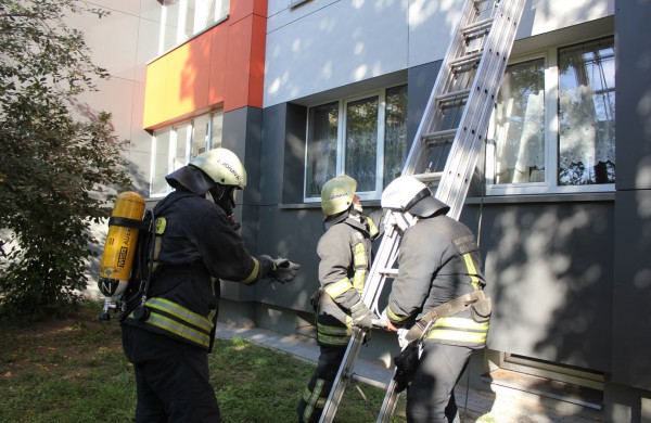 Šeimininkas – į parduotuvę, į namus – ugniagesiai