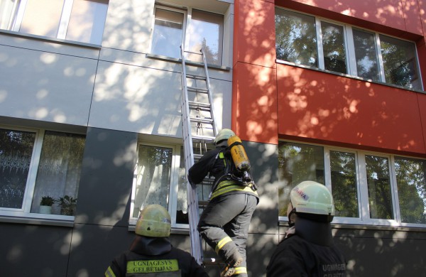 Šeimininkas – į parduotuvę, į namus – ugniagesiai