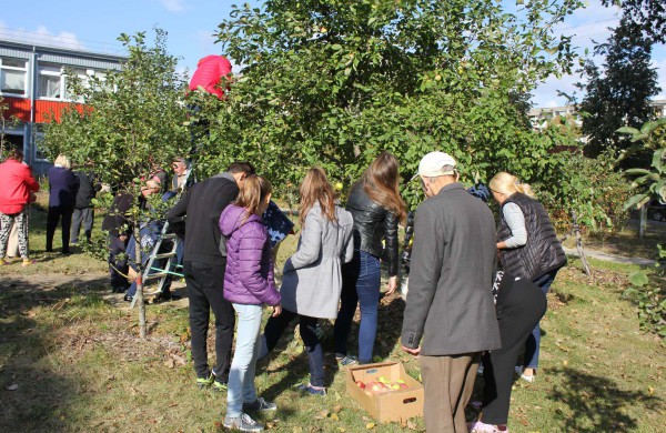 Jonavos globos namuose – rudens šventė
