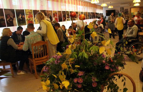 Jonavos globos namuose – rudens šventė