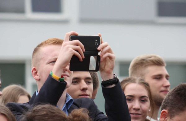 Senamiesčio gimnazijoje oficialiai atidarytas atnaujintas sporto aikštynas