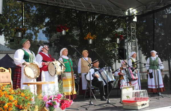 Jonavoje nuaidėjo tradicinė rudens šventė