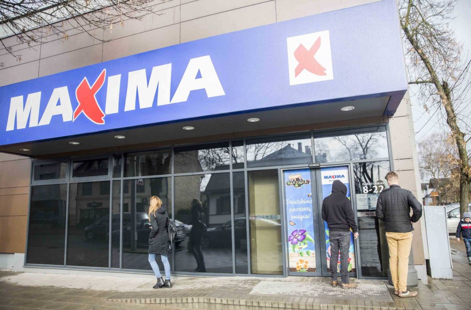 Alkoholinių gėrimų pardavėjai privalės reikalauti dokumento tik kilus abejonių dėl pirkėjo amžiaus