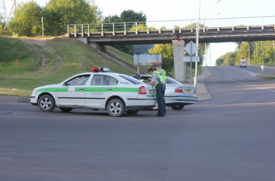 Pasišalinusiems iš eismo įvykių – didelės baudos