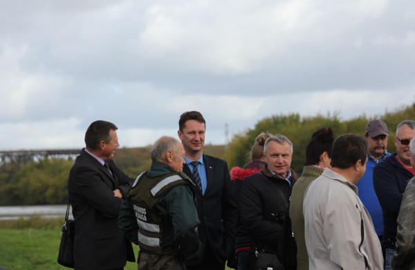 Į Neries upę įleista 6 tūkst. žuvų jauniklių