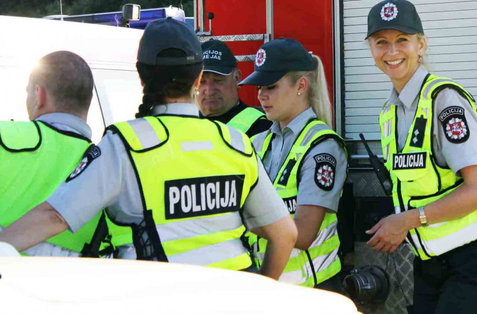 Mieli Jonavos rajono policijos pareigūnai,
