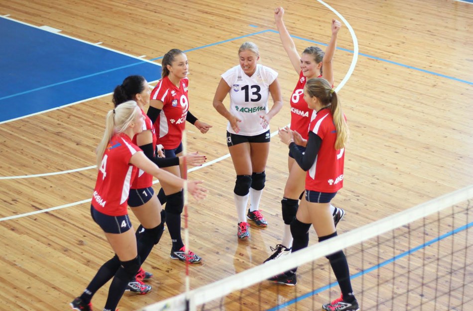 Alytaus "Prekybos" tinklininkės laimėjo tarptautinį turnyrą Jonavoje