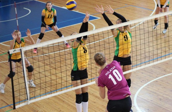 Alytaus "Prekybos" tinklininkės laimėjo tarptautinį turnyrą Jonavoje