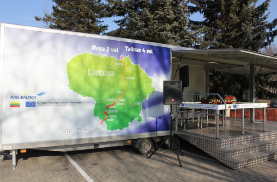 Geležinkelio vėžė bus tiesiama greta gyvenviečių, privatūs jonaviečių sklypai atiteks valstybei