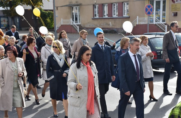 Jeronimo Ralio gimnazija paminėjo 95 metų jubiliejų